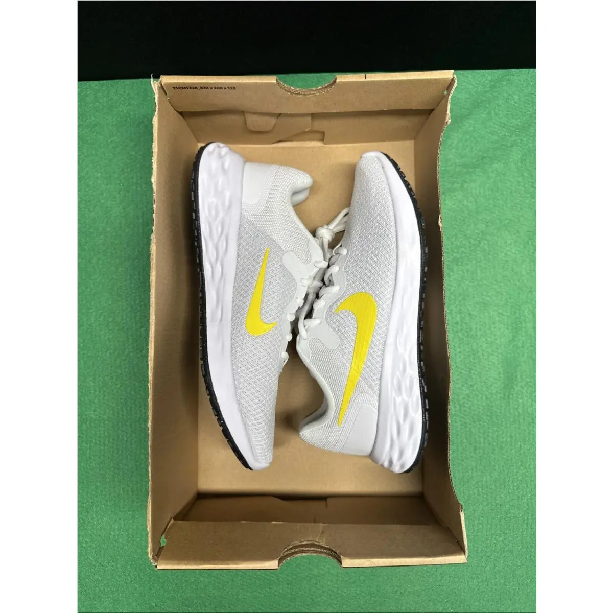Nike shoes - Nike Revolution 6 - Revolution - Dc3729-105 - White 0