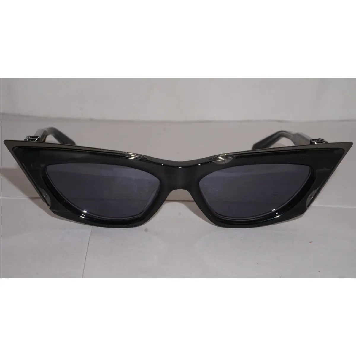 Valentino Sunglasses V-goldcut I Cateye Black VLS-1113B-55 55 17 142