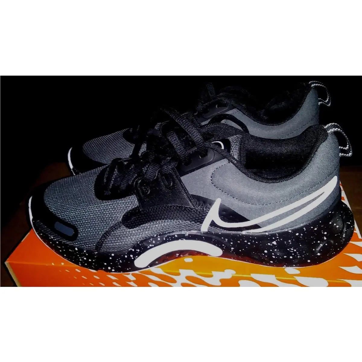 Nike Renew Retaliation 3 Re Retaliation 3 Men Sneakers Anthra/wht/black DA1350 001
