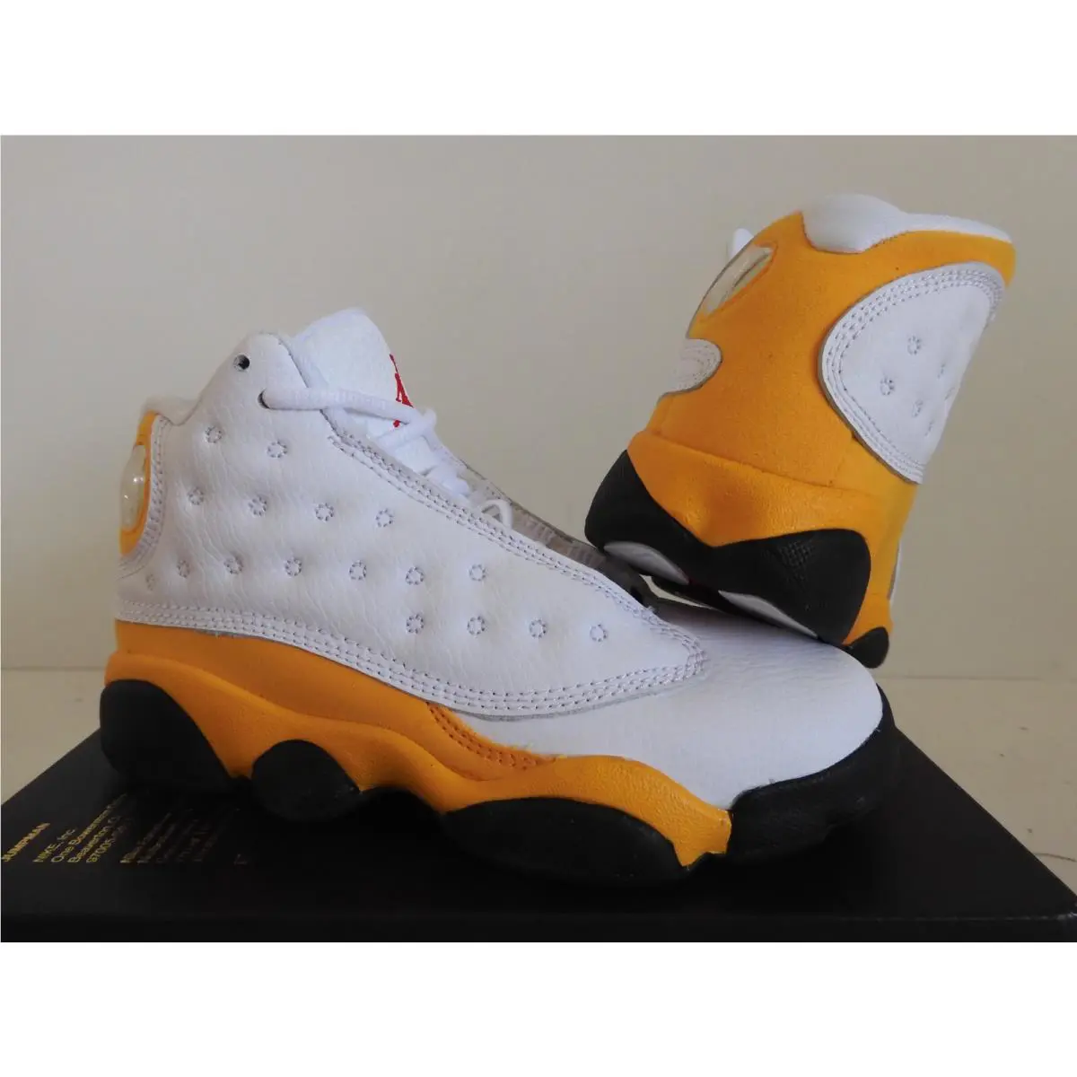 Nike shoes - Jordan 13 - White (UPC: 195866346499) 0