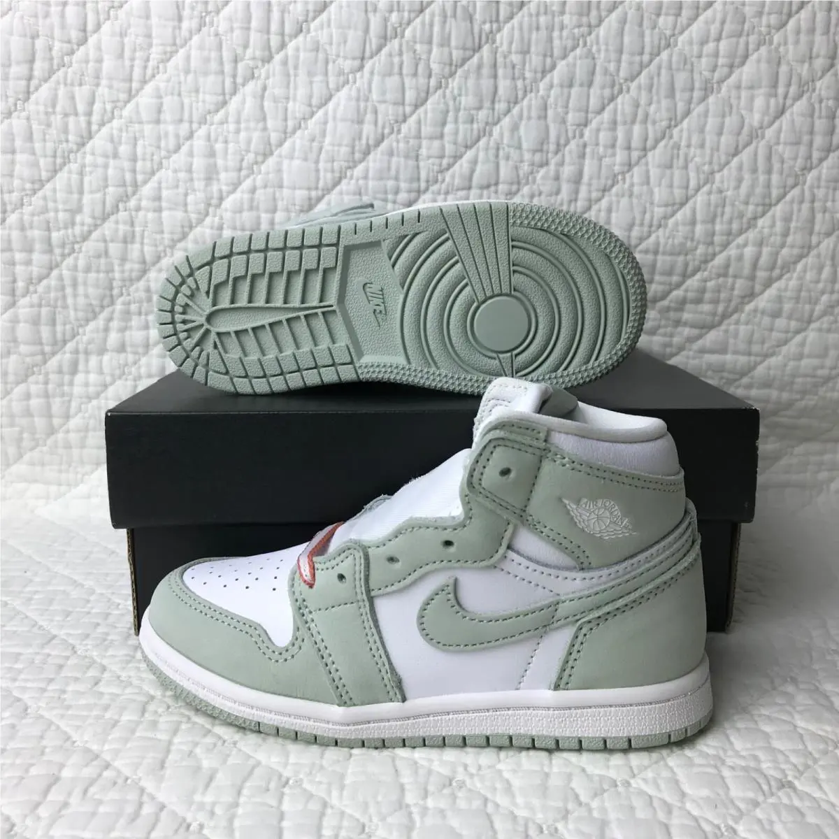 Nike shoes - Air Jordan 1 - Air - CU0450-002 - Seafoam/White-Healing Orange 2