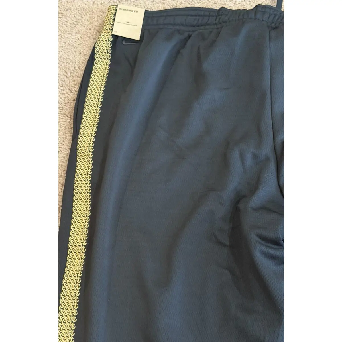 Nike clothing - HQ4699-010 - HQ4699-010 - Black (UPC: 197861845526) 4