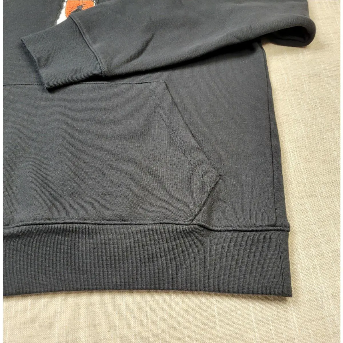 Nike clothing - Black White Copper 4