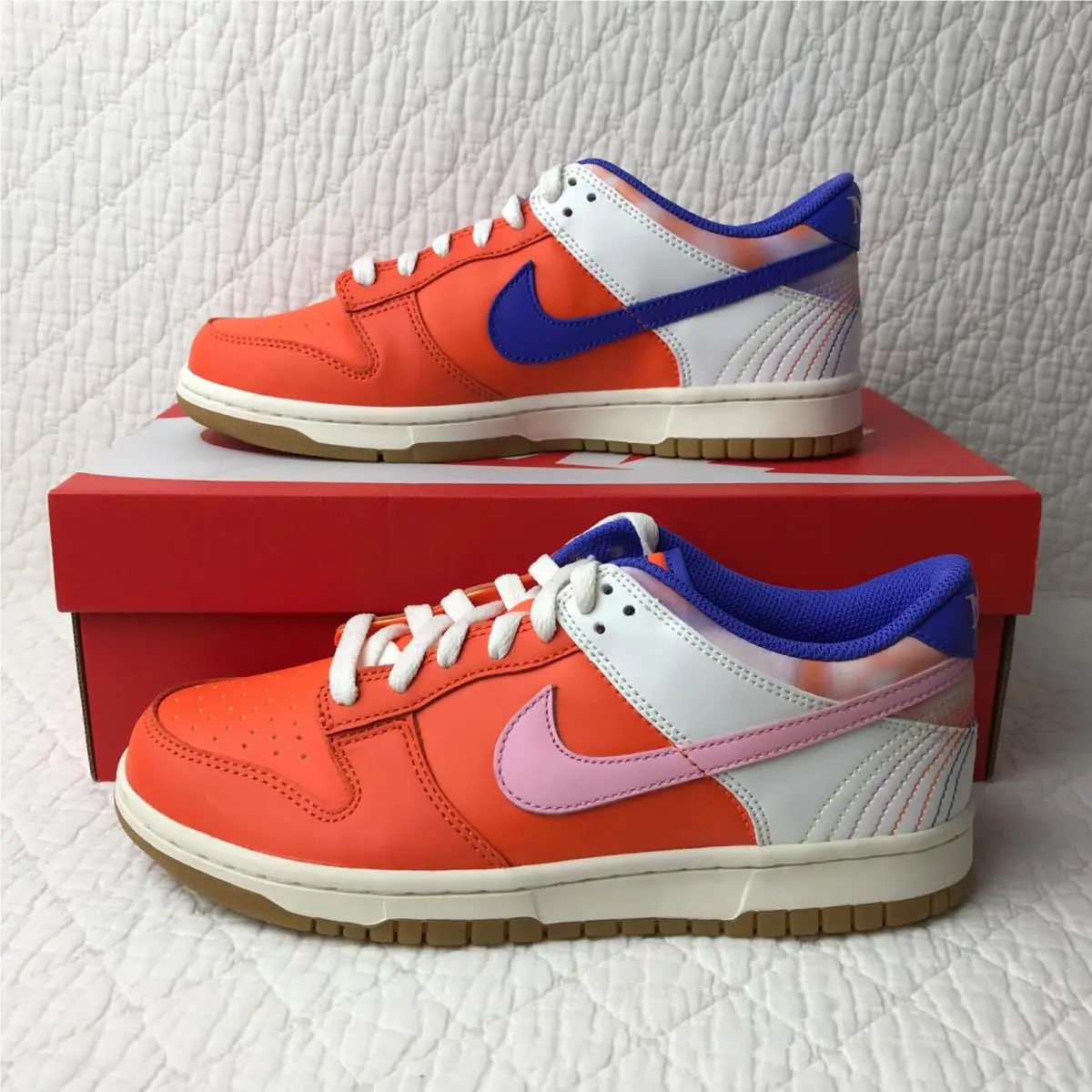 Nike shoes - Nike Dunk Low SE GS - Safety Orange/Med Soft Pink 1