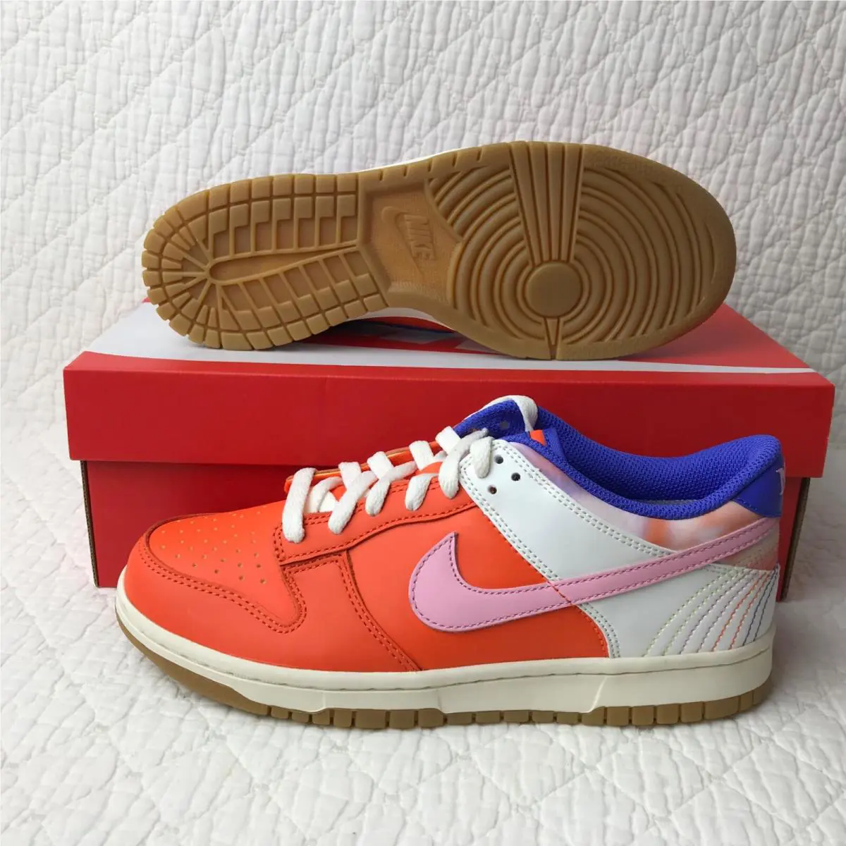 Nike shoes - Nike Dunk Low SE GS - Safety Orange/Med Soft Pink 2