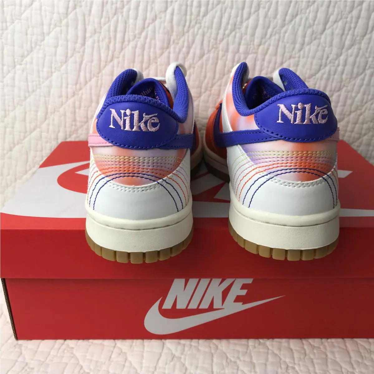 Nike shoes - Nike Dunk Low SE GS - Safety Orange/Med Soft Pink 4