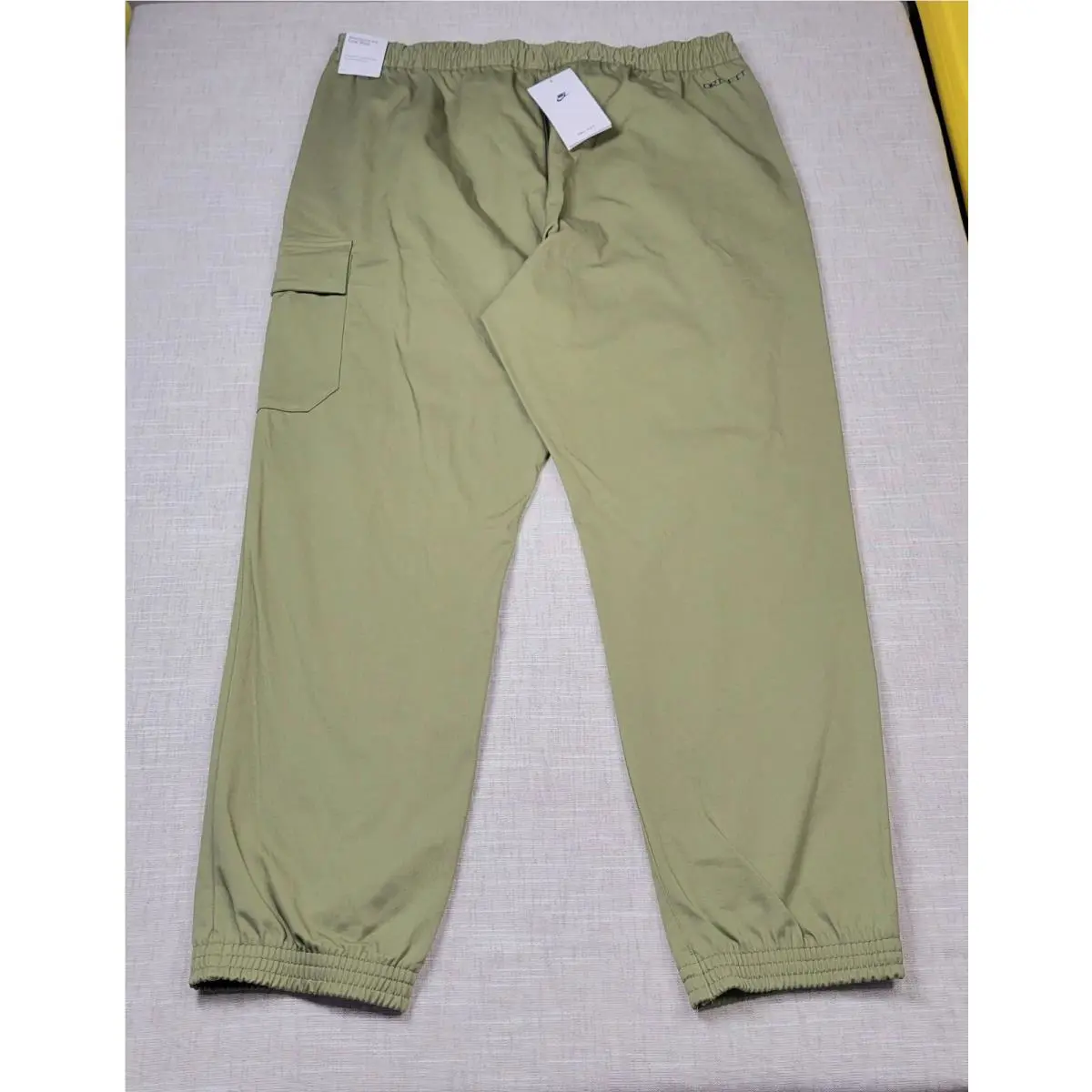 Nike clothing - FB2191-378 - FB2191-378 - Green (UPC: 0196152843142) 1