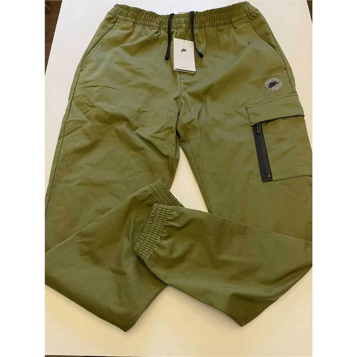 Sportswear Sports Utility Woven Pants Green FB2191-378 Mens Size Medium by Nike
