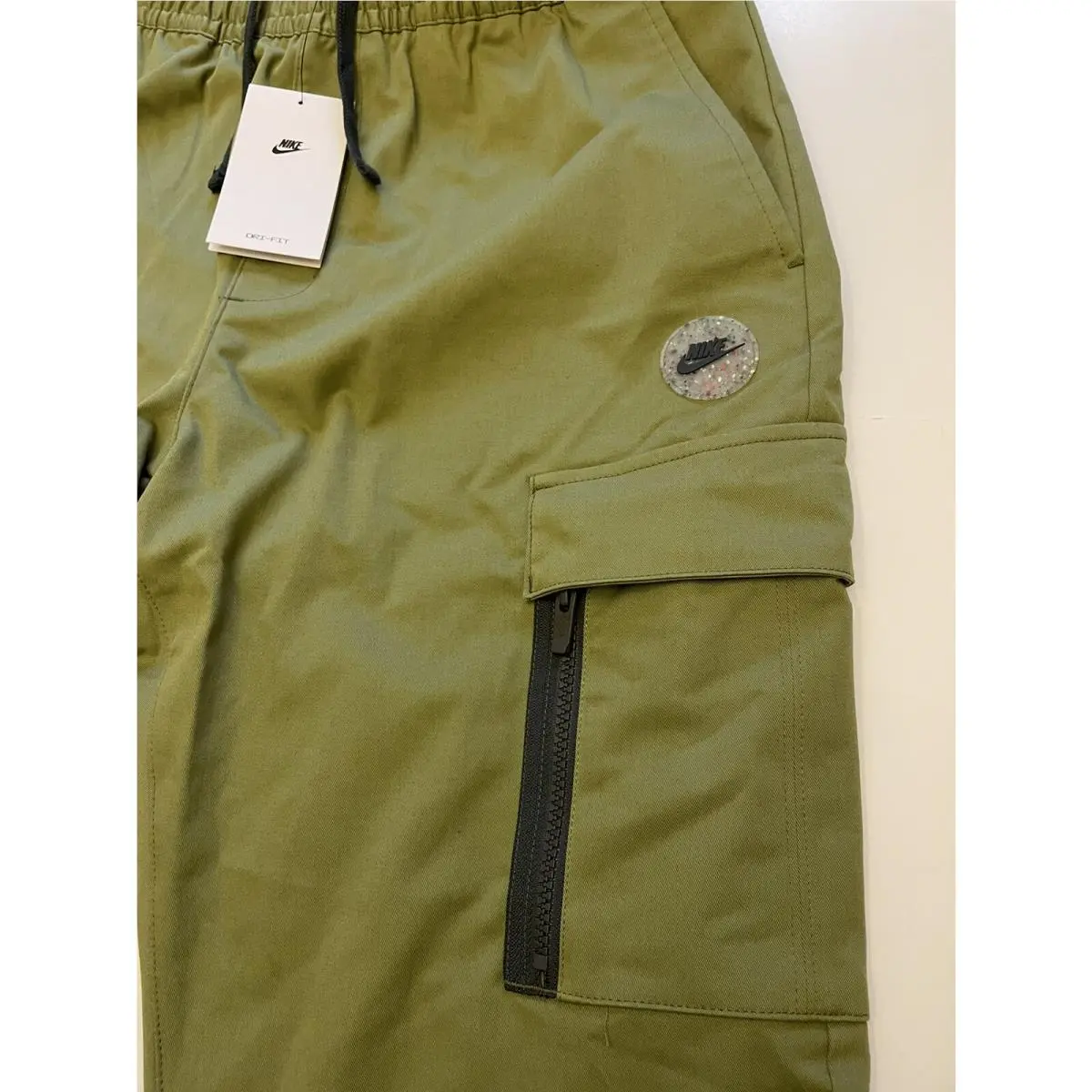 Nike clothing - FB2191-378 - FB2191-378 - Green (UPC: 0196152843142) 1