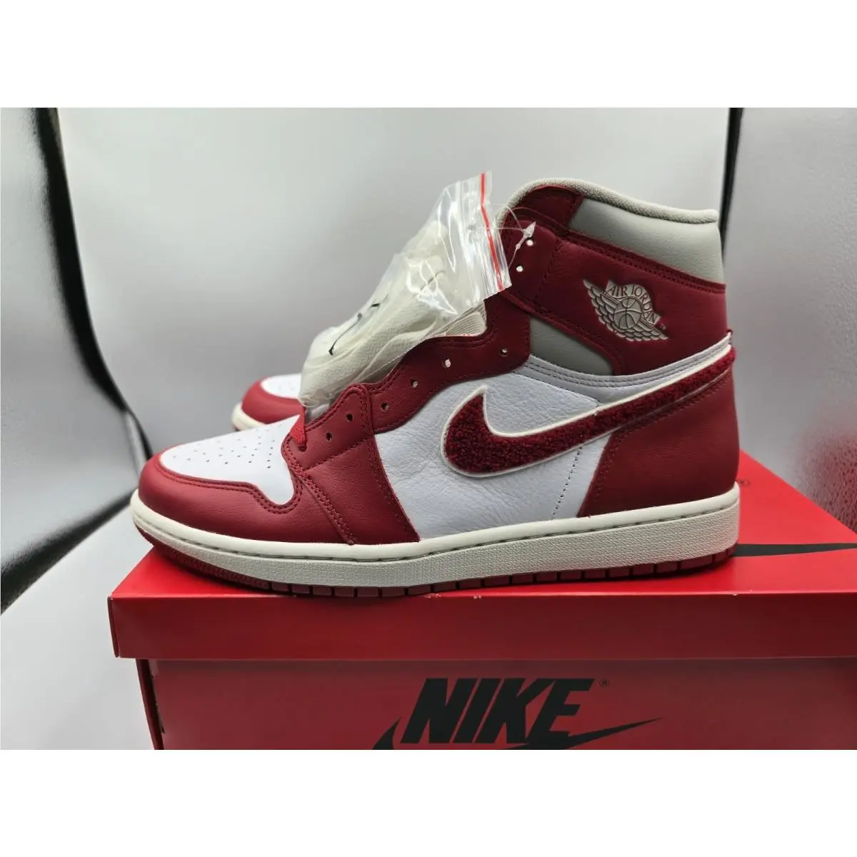 Nike shoes - Nike Air Jordan 1 - Air - DJ4891-061 - Red 1