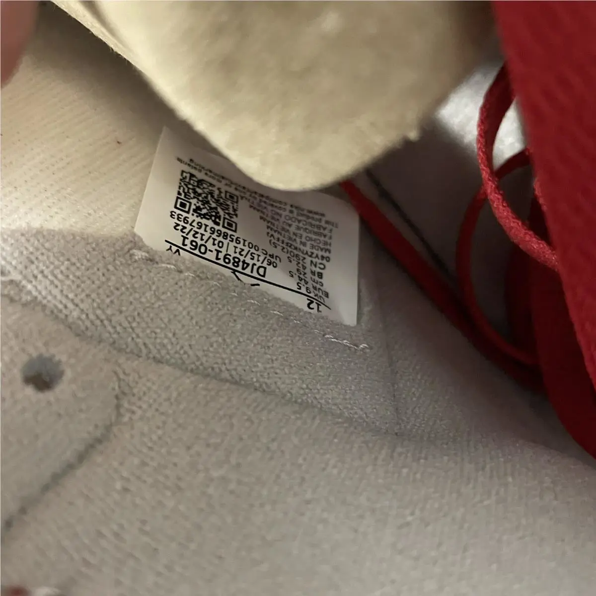 Nike shoes - Jordan Retro 1 High OG - DJ4891-061 - Multicolor 2