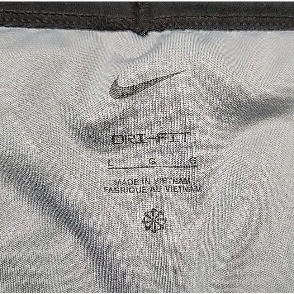 Nike clothing - Nike Trail Dawn Range Running Pants - DX0855-222 - Green Black 11