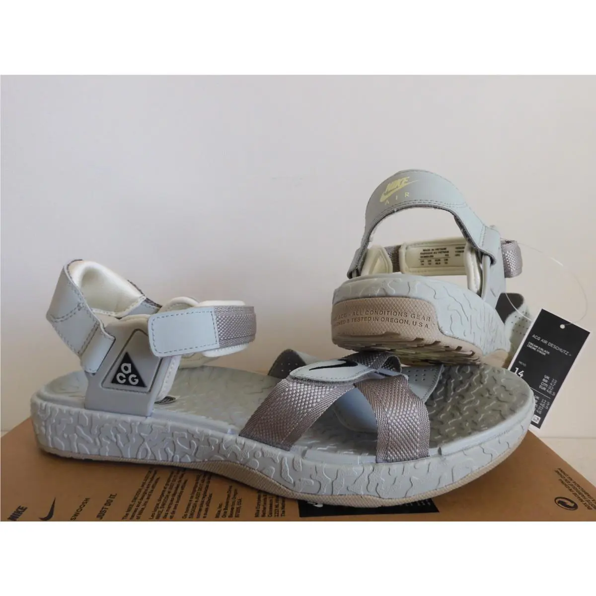 Nike shoes - Nike Sandals - Sandals - Black (UPC: 194958964894) 0