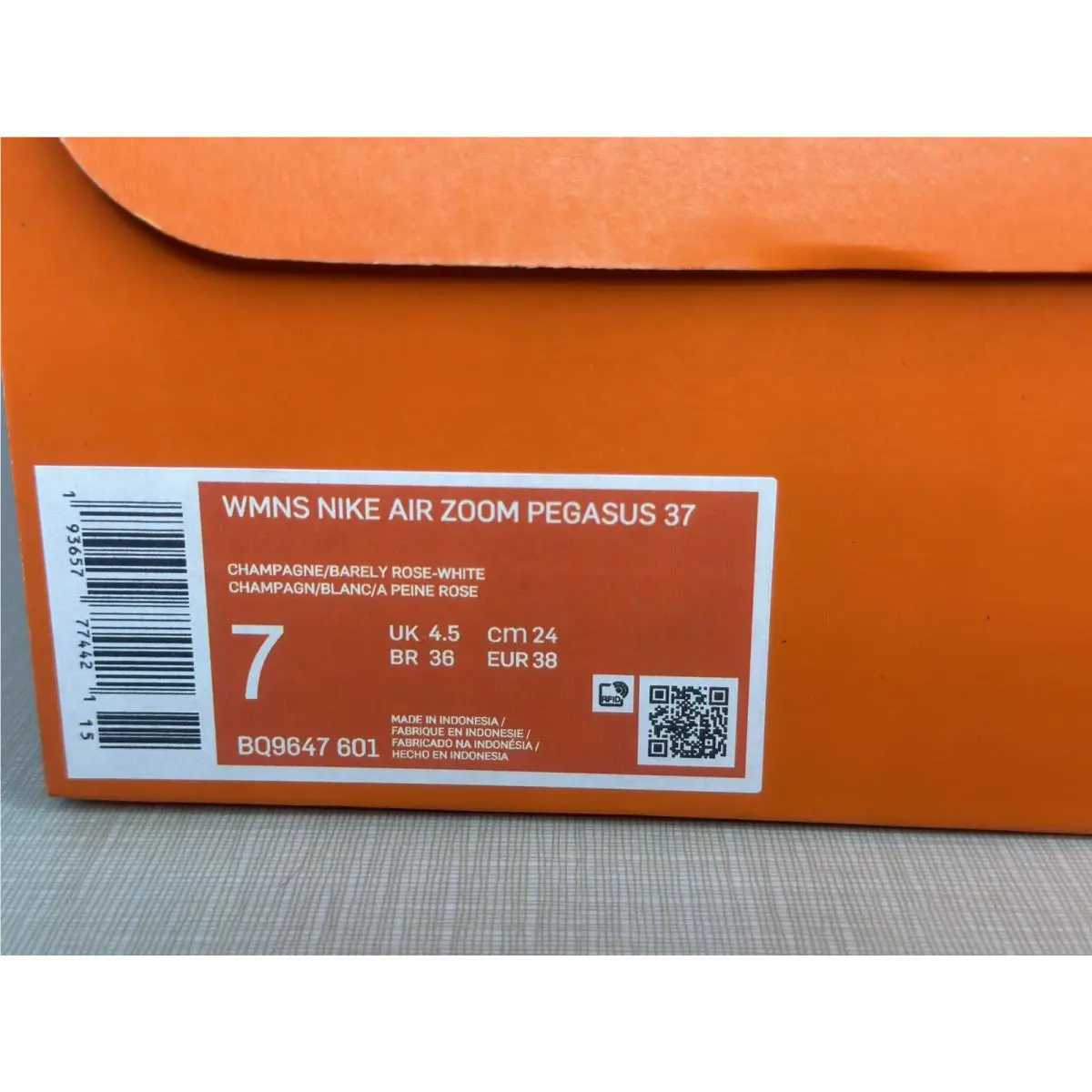 Nike shoes - Nike Air Zoom Pegasus 37 - DH0129-600 - Champagne 4