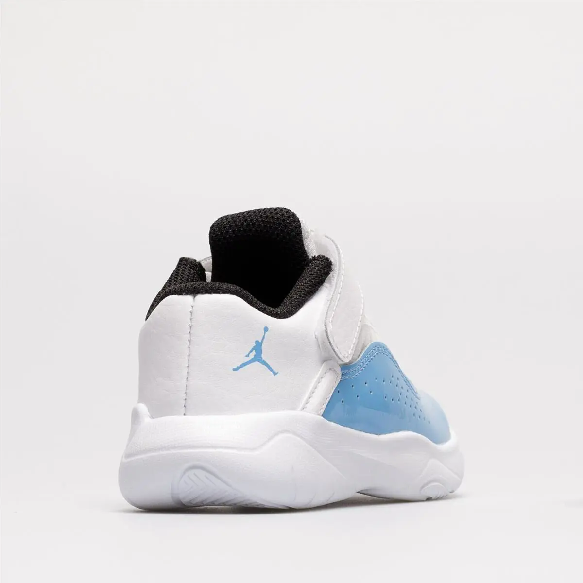 Nike shoes - Air Jordan 11 CMFT - Air CMFT - White 2