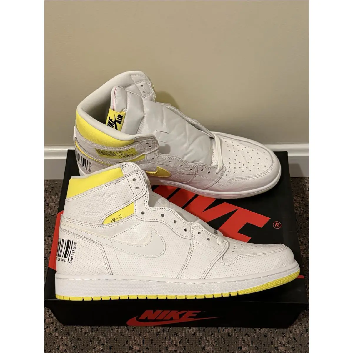Nike shoes - Air Jordan 1 - Air - 555088-170 - White (UPC: 0193145685093) 1