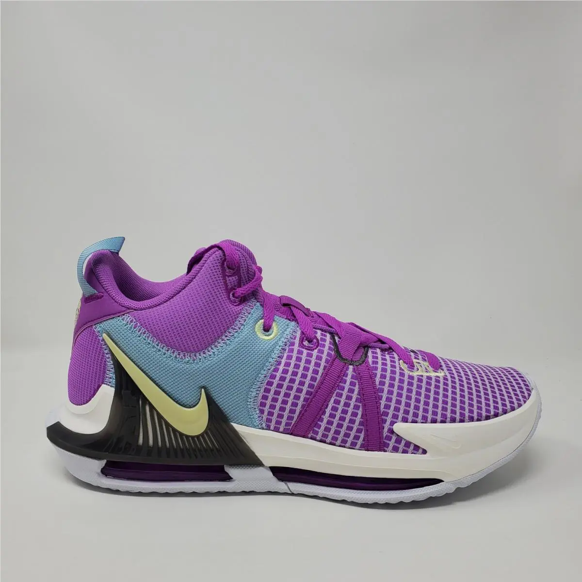 Nike shoes - Nike LeBron Witness 7 - LeBron Witness - DM1123-500 - Purple 2