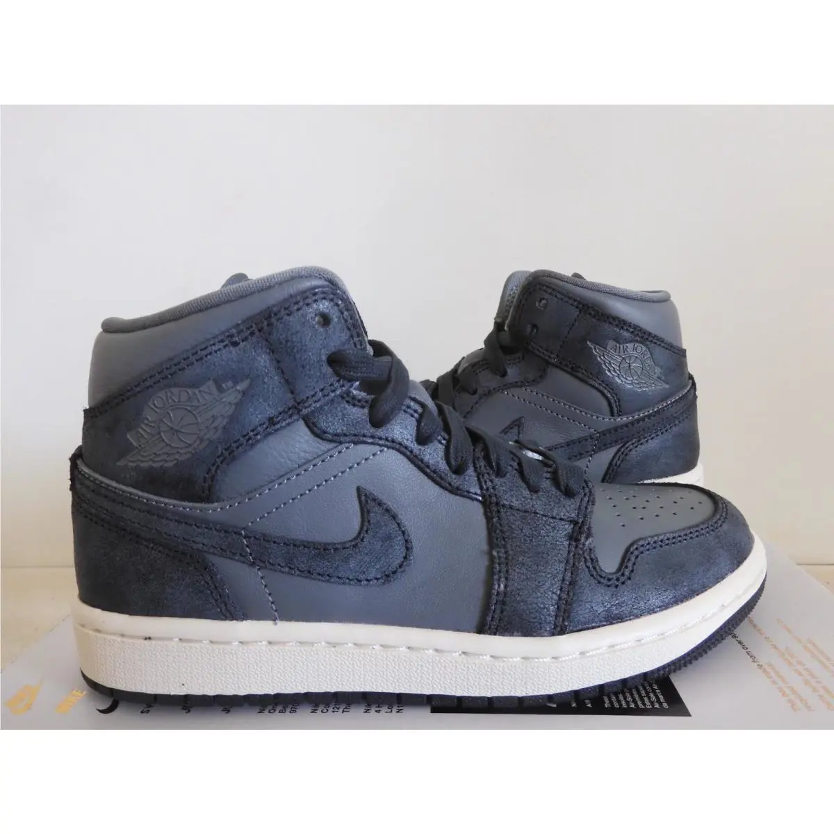 Nike shoes - Air Jordan 1 Mid SE - FJ3448-001 - Gray (UPC: 196975660759) 0