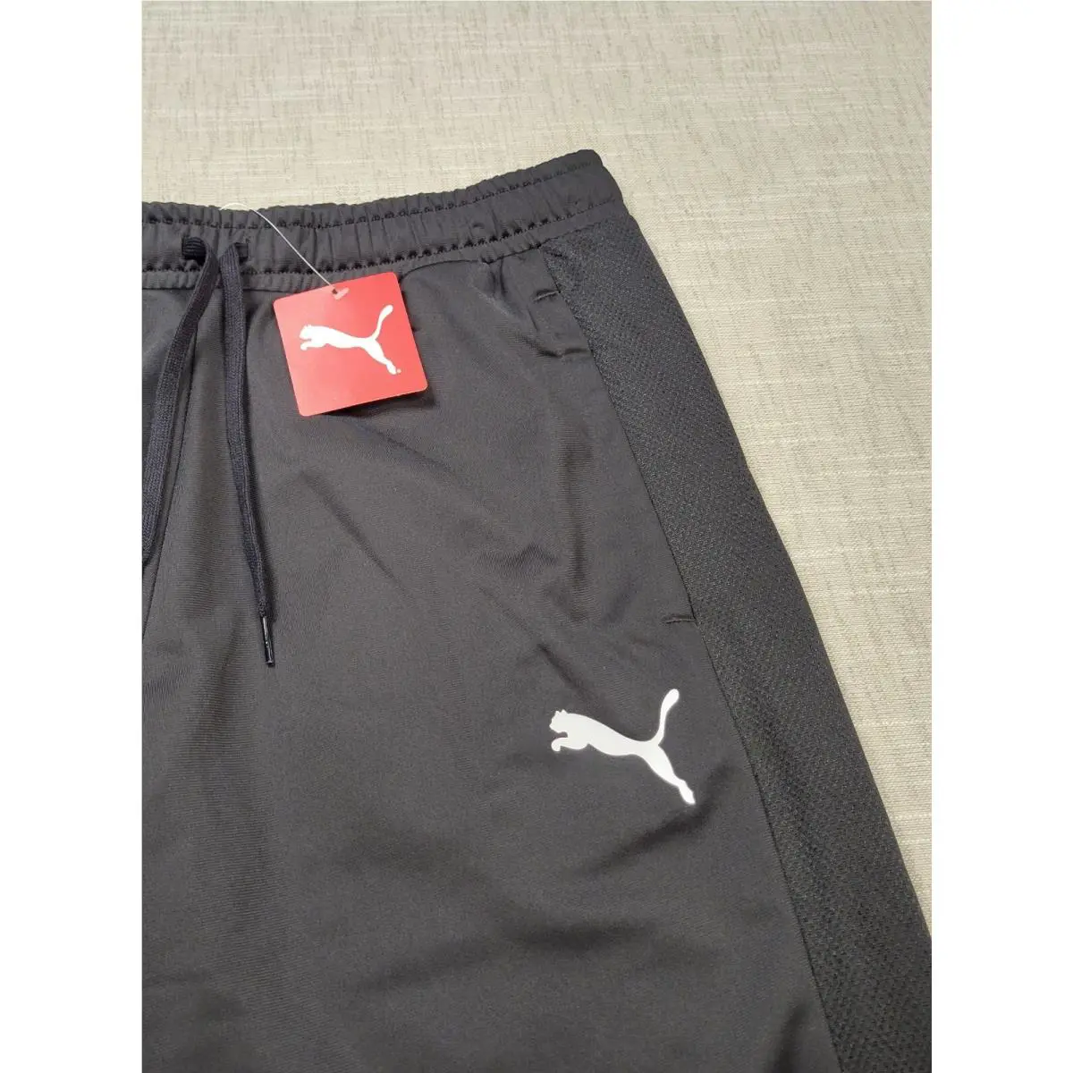 Puma clothing - Black White 7