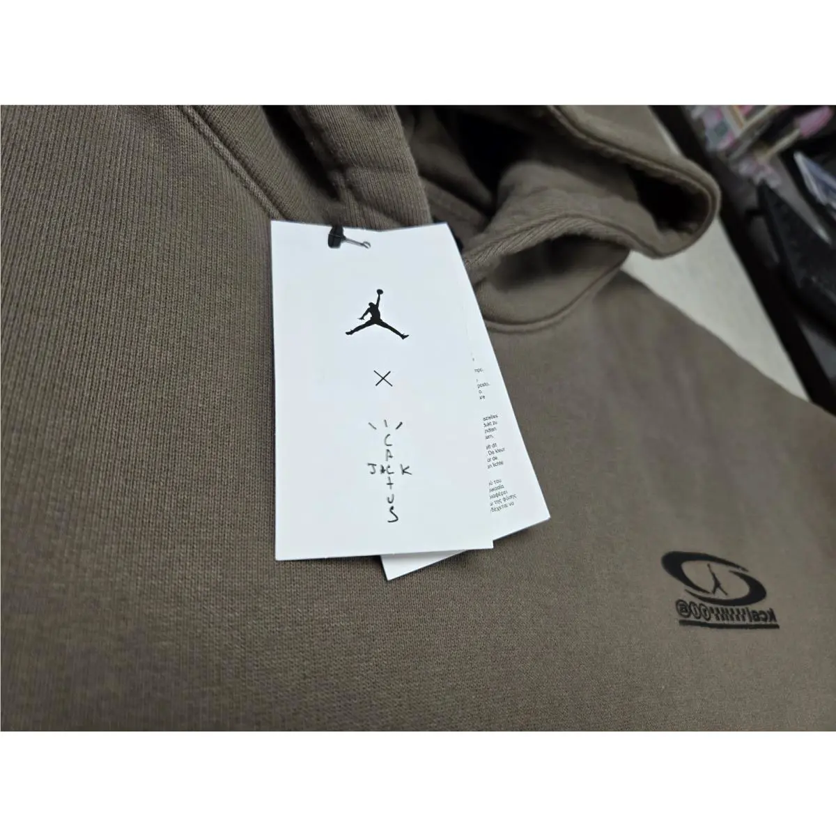 Nike clothing - DZ5502-275 - DZ5502-275 - Brown Black (UPC: 0197595454490) 6