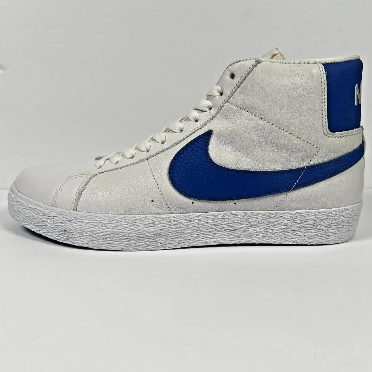 Nike shoes - Nike SB Zoom Blazer Mid - DH6970-100 - White (UPC: 195866061828) 1