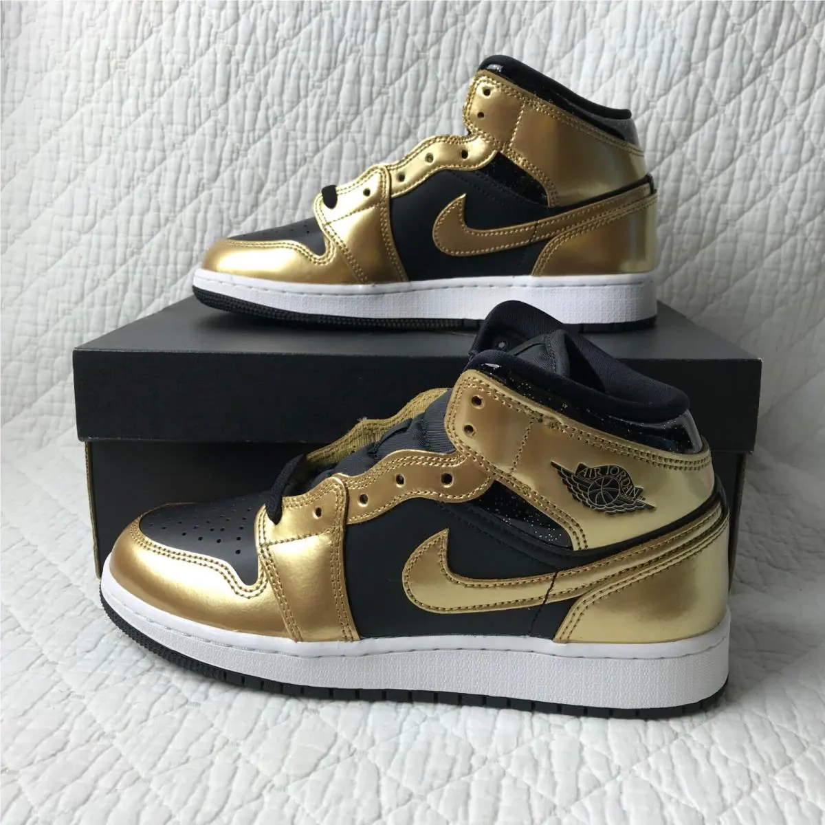 Nike shoes - Air Jordan 1 MID SE (GS) - DR6967-071 - Black/Metallic Gold white 1