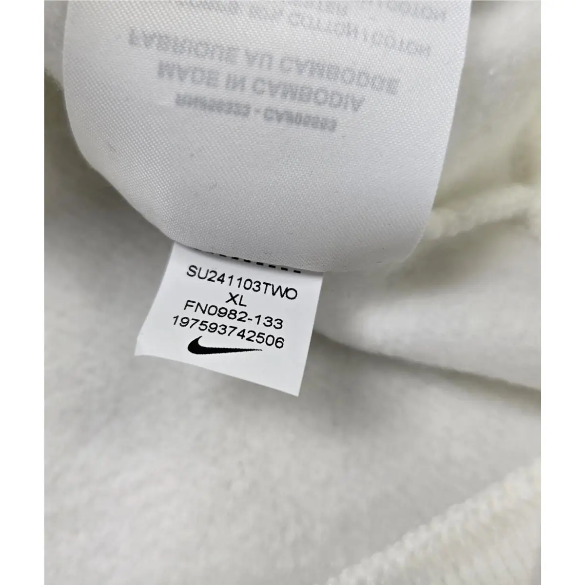 Nike clothing - FN0982-133 - FN0982-133 - White Blue Red 8
