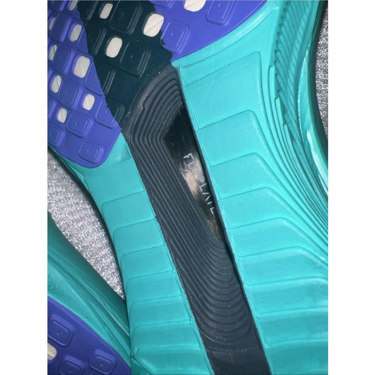 Nike shoes - Nike ZoomX Vaporfly Next% 3 - DV4129-102 - White 2