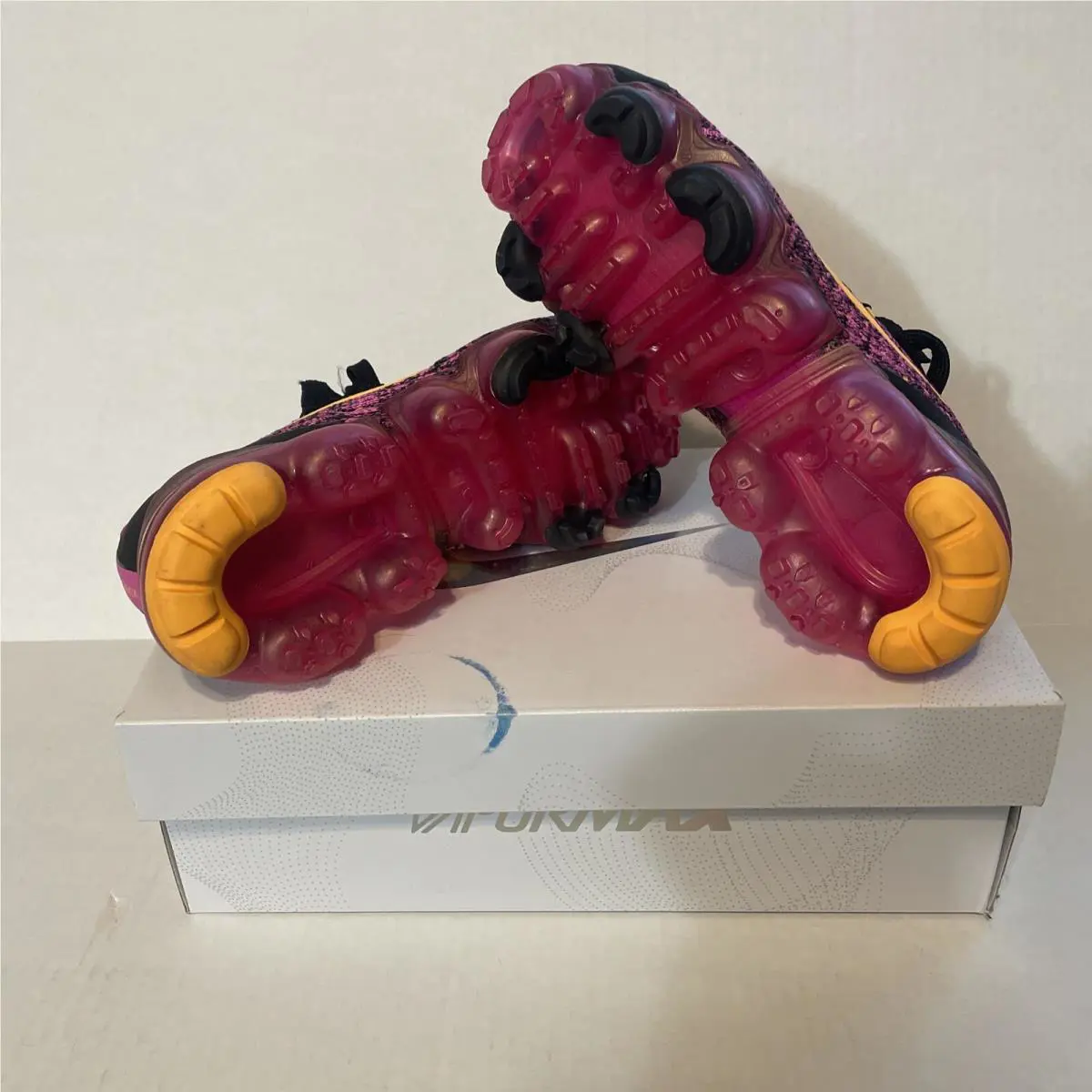 Nike shoes - Nike Air Vapormax Flyknit - Air Vapormax Flyknit - AJ6910600 - Purple, Manufacturer: Laser Fuchsia 1