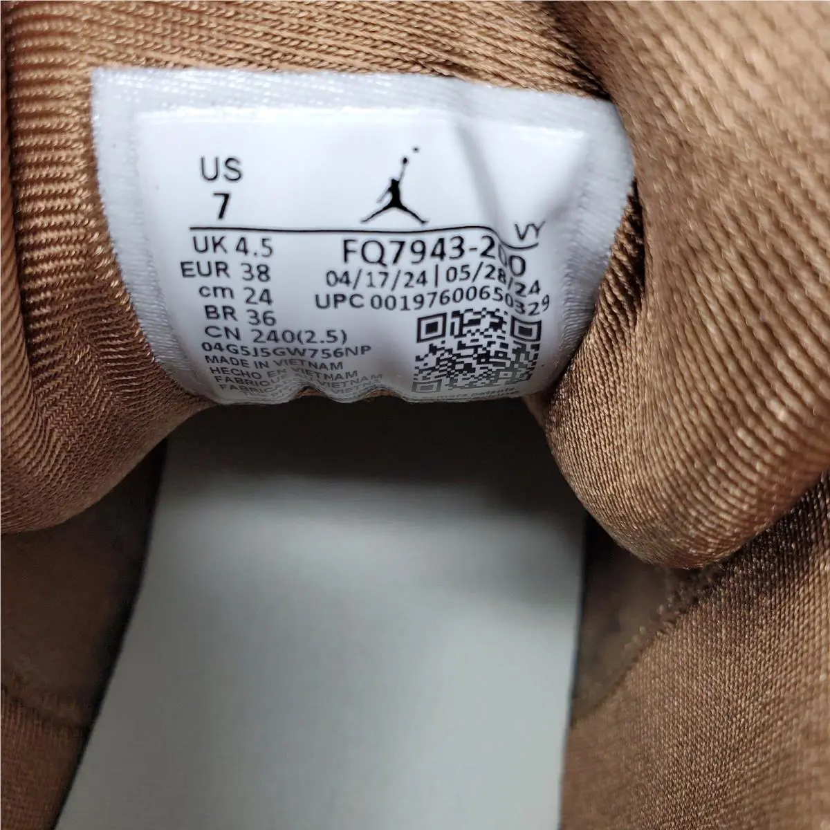 Nike shoes - Jordan Max Aura 6 - Max Aura - FQ7943-200 - Brown 8