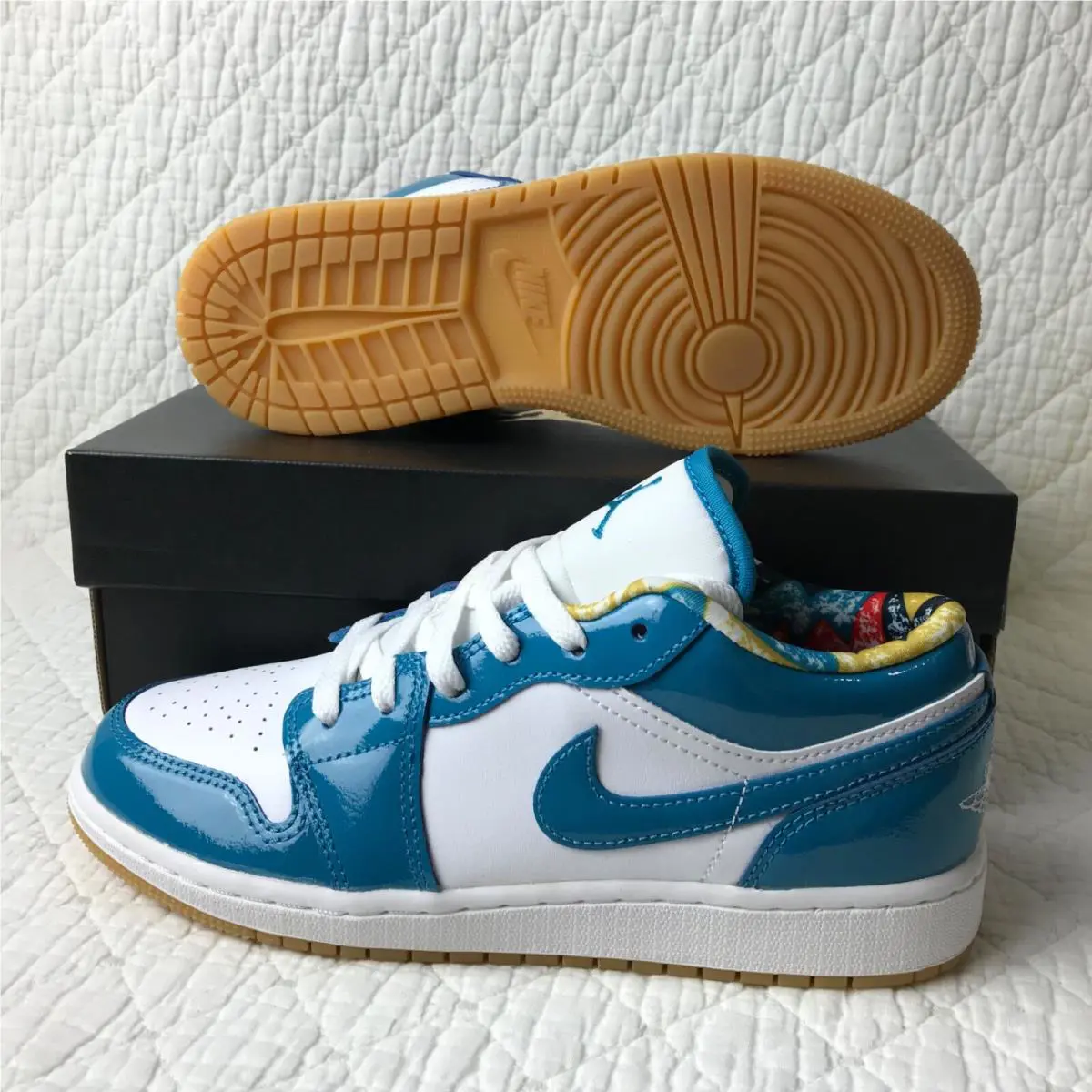 Nike shoes - Air Jordan 1 Low - Air Low - DM0589-400 - White 2