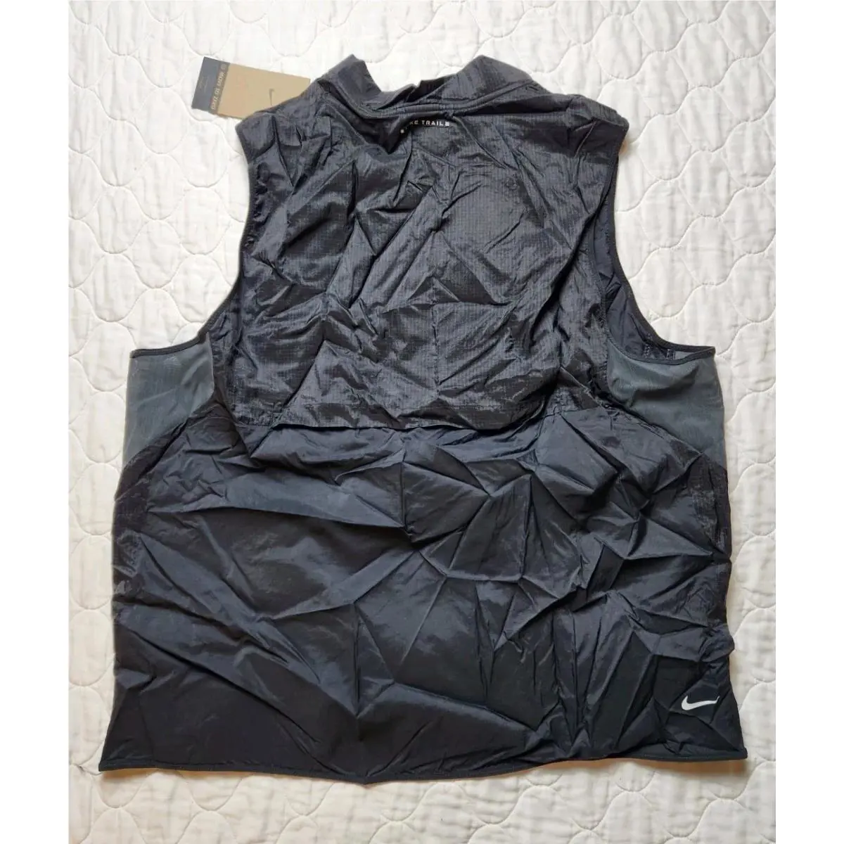 Nike clothing - Nike Trail Aireez - Trail Aireez - FN4004010 - Black (UPC: 0197594132887) 6