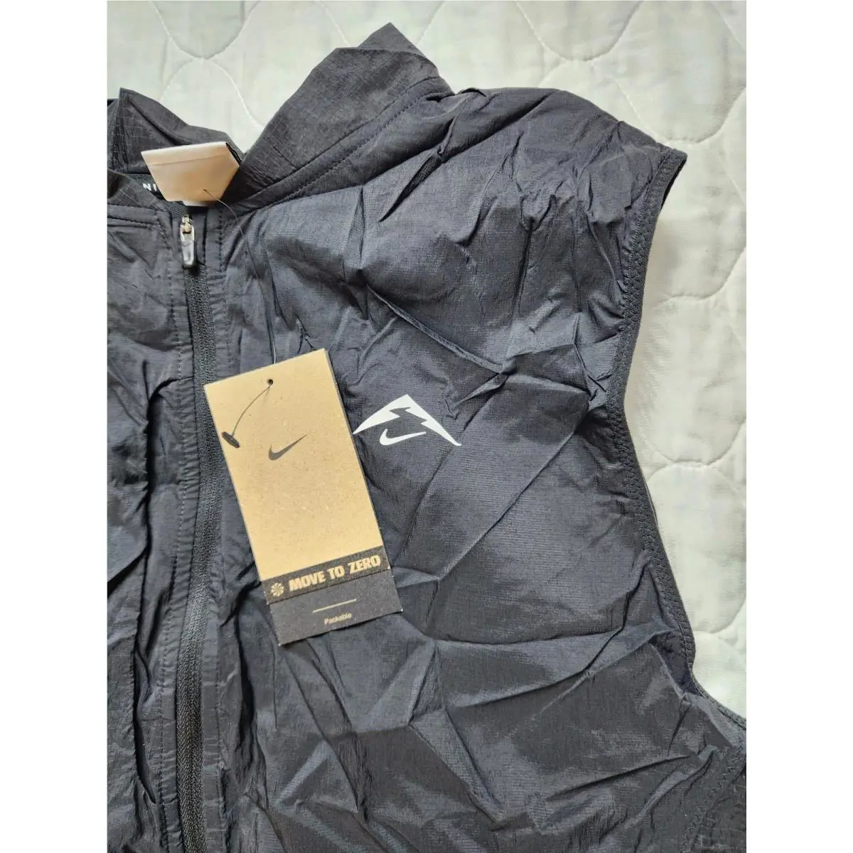 Nike clothing - Nike Trail Aireez - Trail Aireez - FN4004010 - Black (UPC: 0197594132887) 2