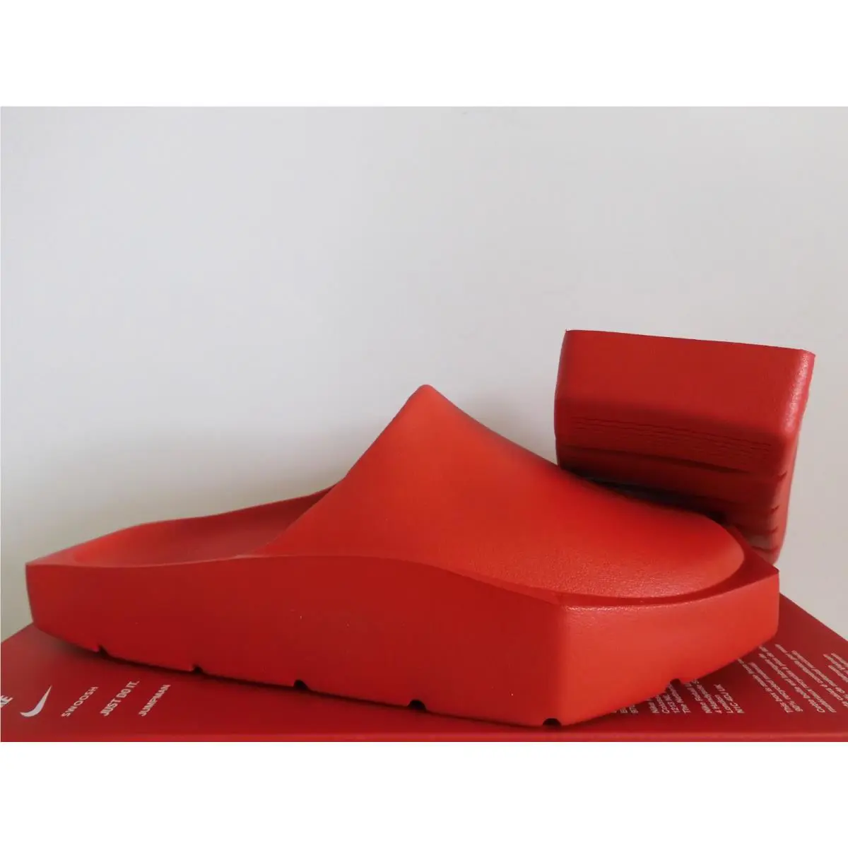 Nike shoes - Jordan Slide - Slide - Red (UPC: 1961560601009) 0