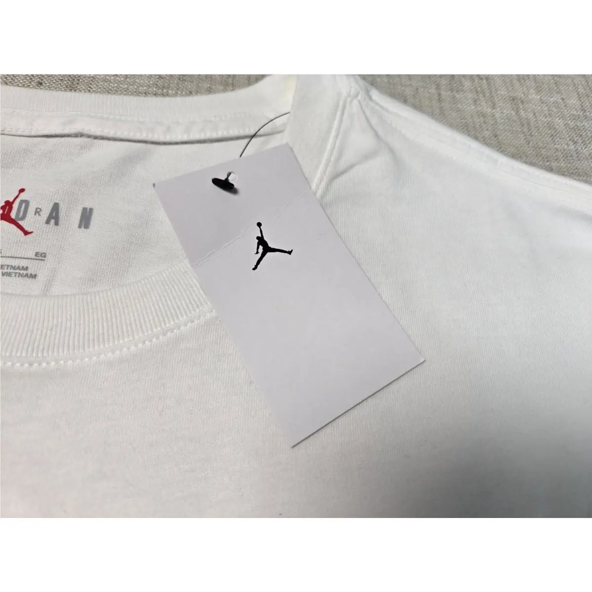 Nike clothing - White Black Red 11