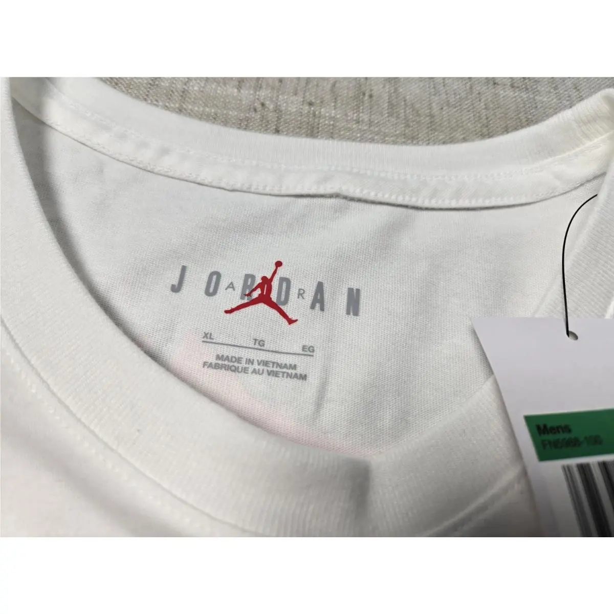 Nike clothing - White Black Red 15