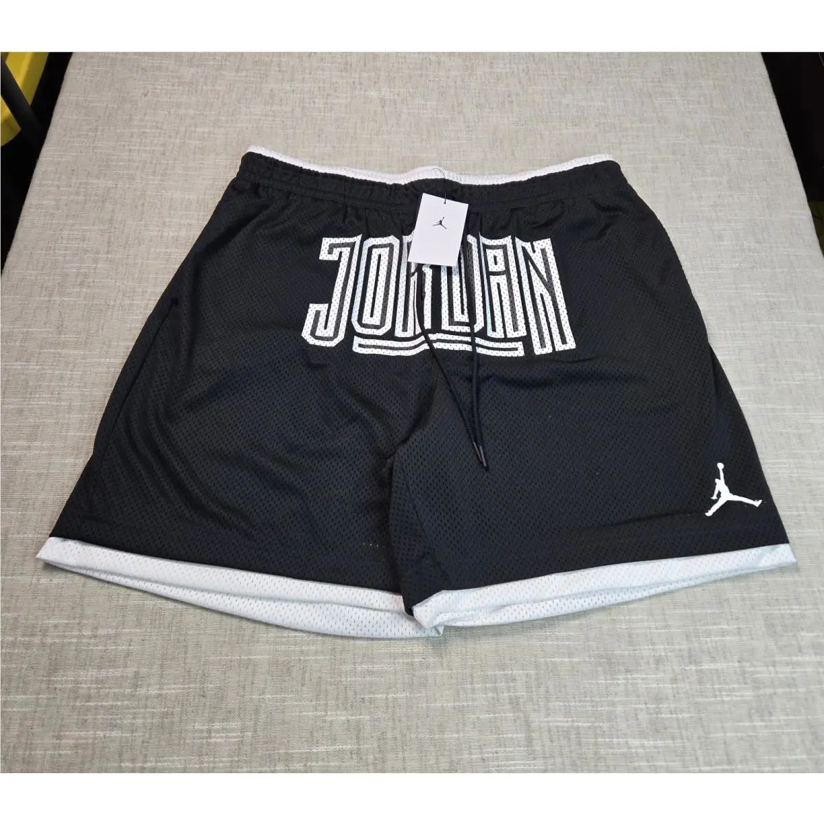 Nike clothing - White Black Red 2