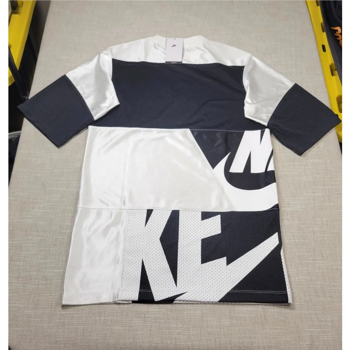 Nike clothing - Nike Air Womens Oversized Jersey - FN2253-100 - Black White 0