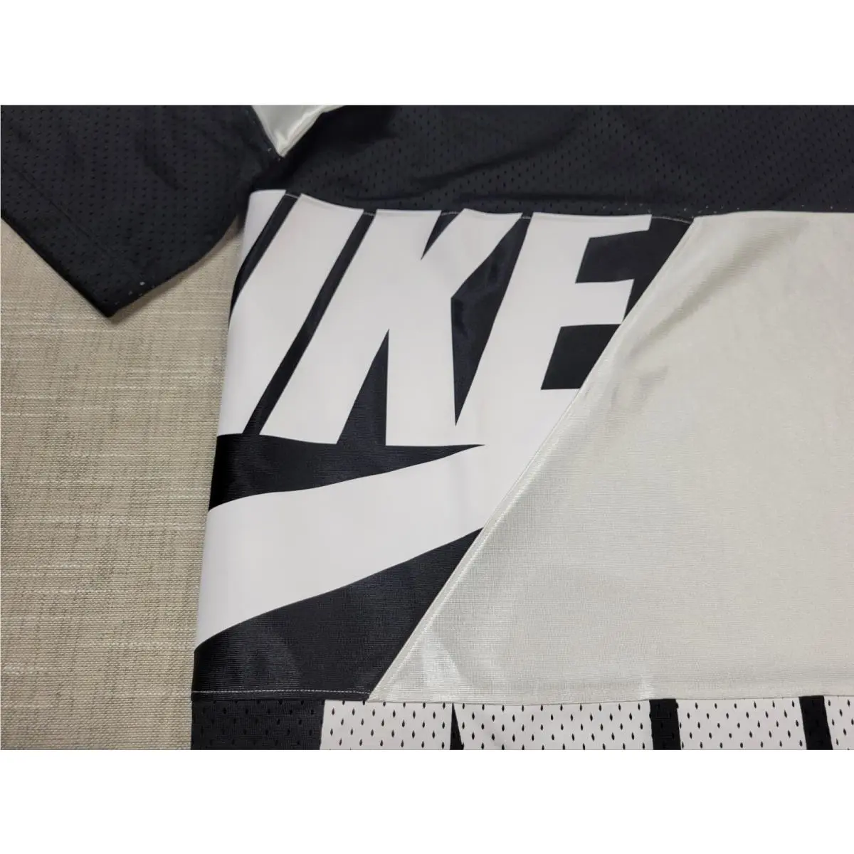 Nike clothing - Nike Air Womens Oversized Jersey - FN2253-100 - Black White 3
