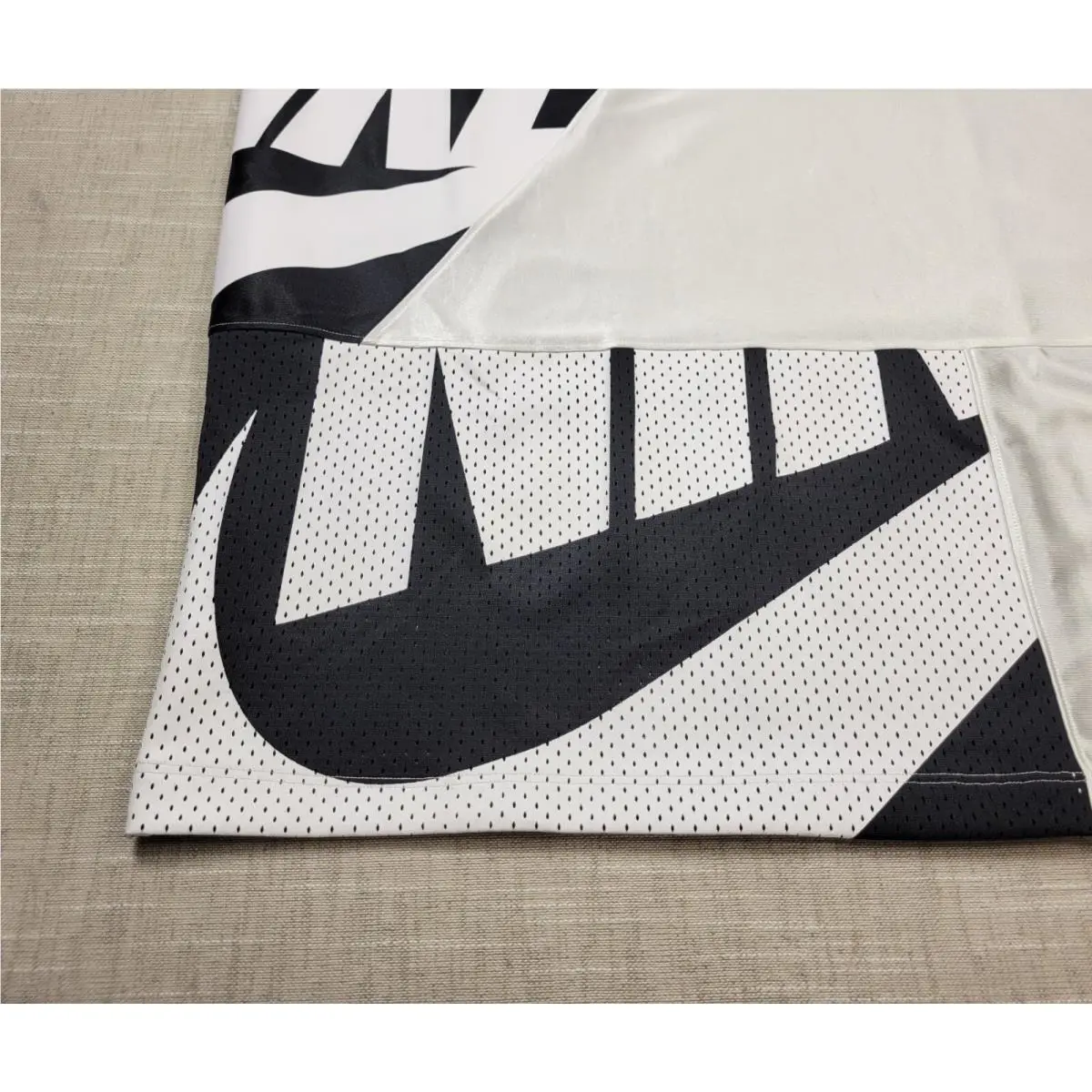 Nike clothing - Nike Air Womens Oversized Jersey - FN2253-100 - Black White 4