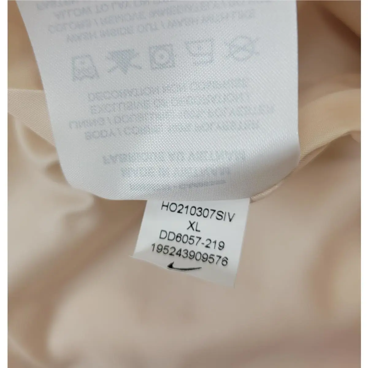 Nike clothing - DD6057-219 - DD6057-219 - Orange Cream Beige 11