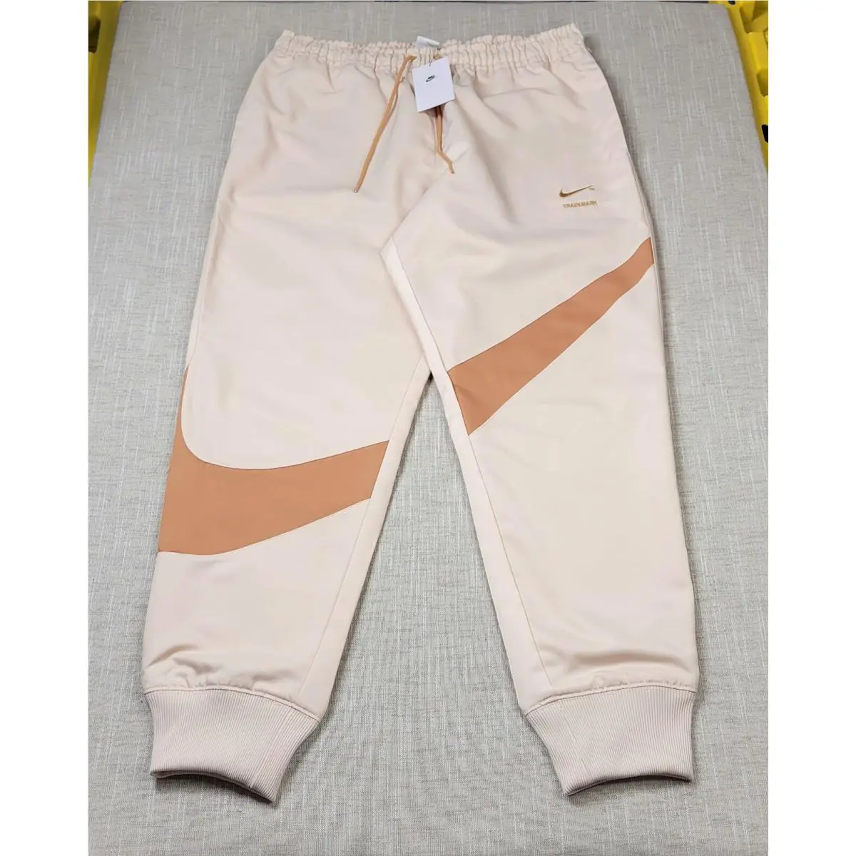 Nike clothing - DD6057-219 - DD6057-219 - Orange Cream Beige 0