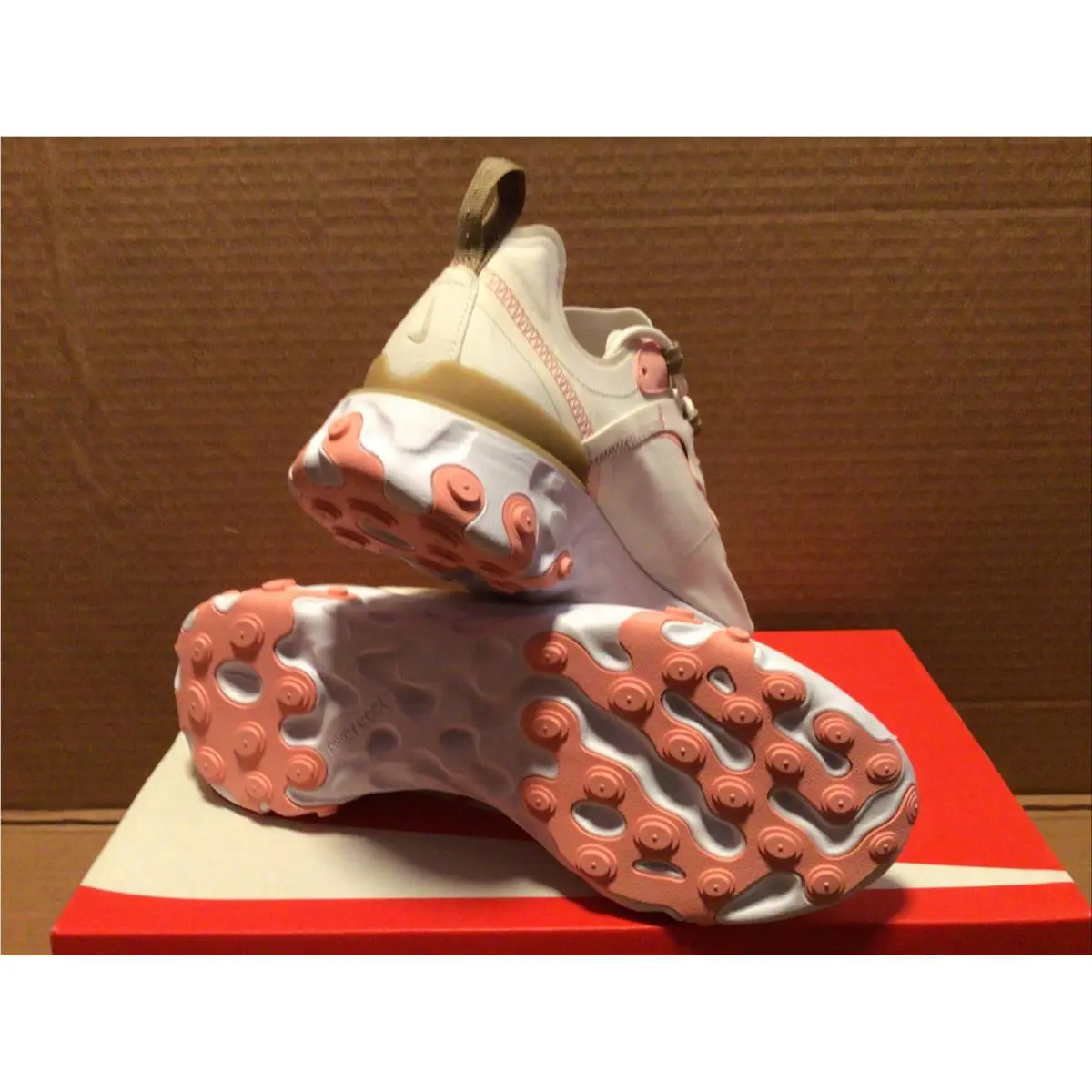 Nike shoes - Nike React Element - React Element - Ivory 0
