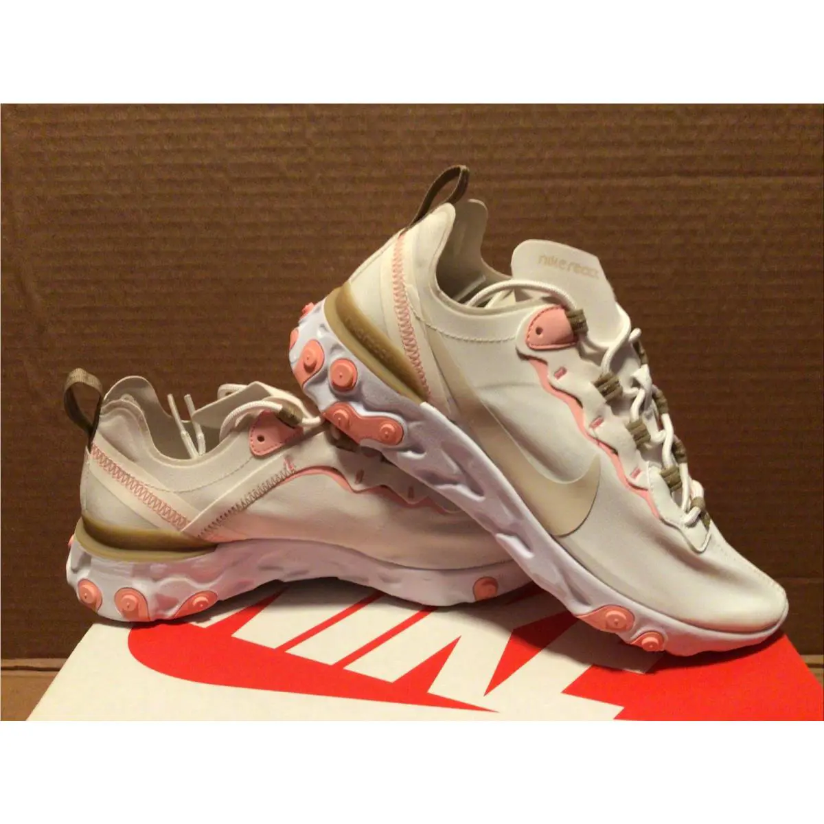 Nike shoes - Nike React Element - React Element - Ivory 1