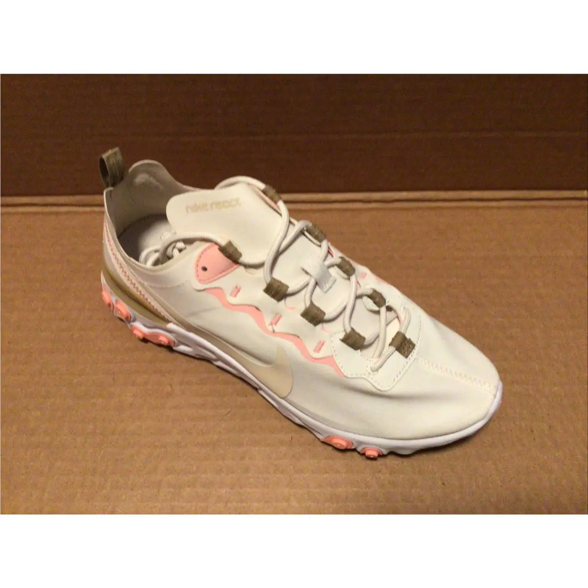 Nike shoes - Nike React Element - React Element - Ivory 4