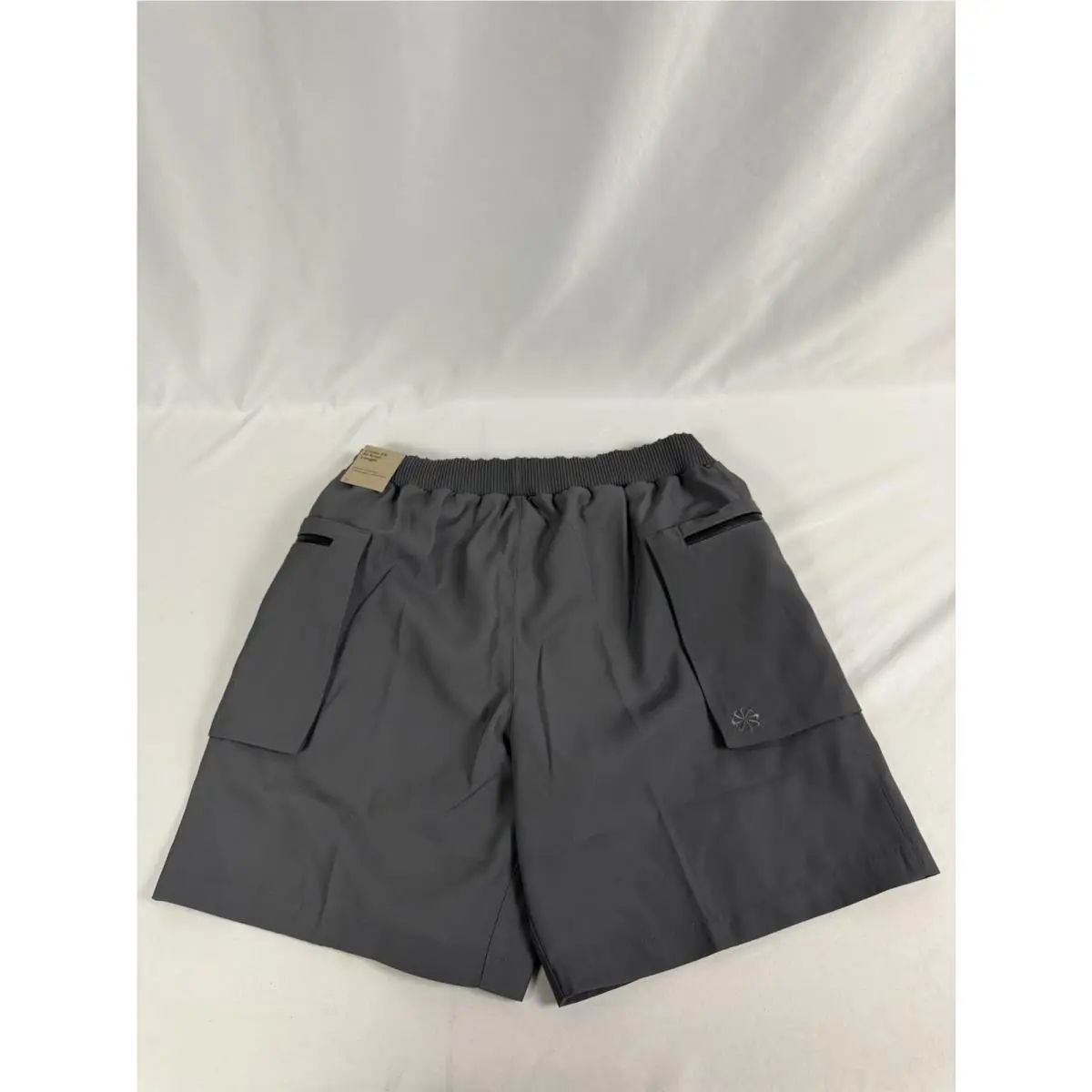 Nike clothing - FB7528-068 - FB7528-068 - Iron Grey (UPC: 0196977739033) 0