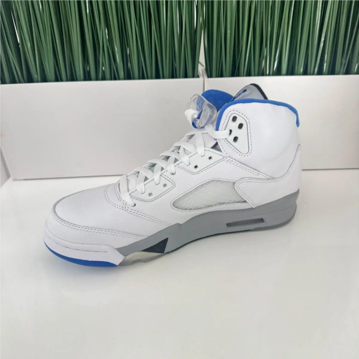 Nike shoes - Air Jordan 5 - Air - DD0587-140 - White 0