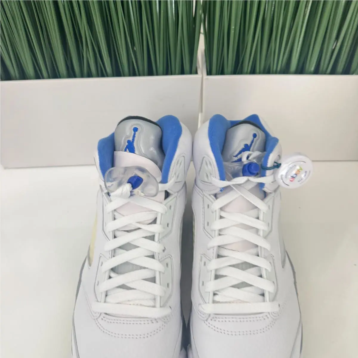 Nike shoes - Air Jordan 5 - Air - DD0587-140 - White 2