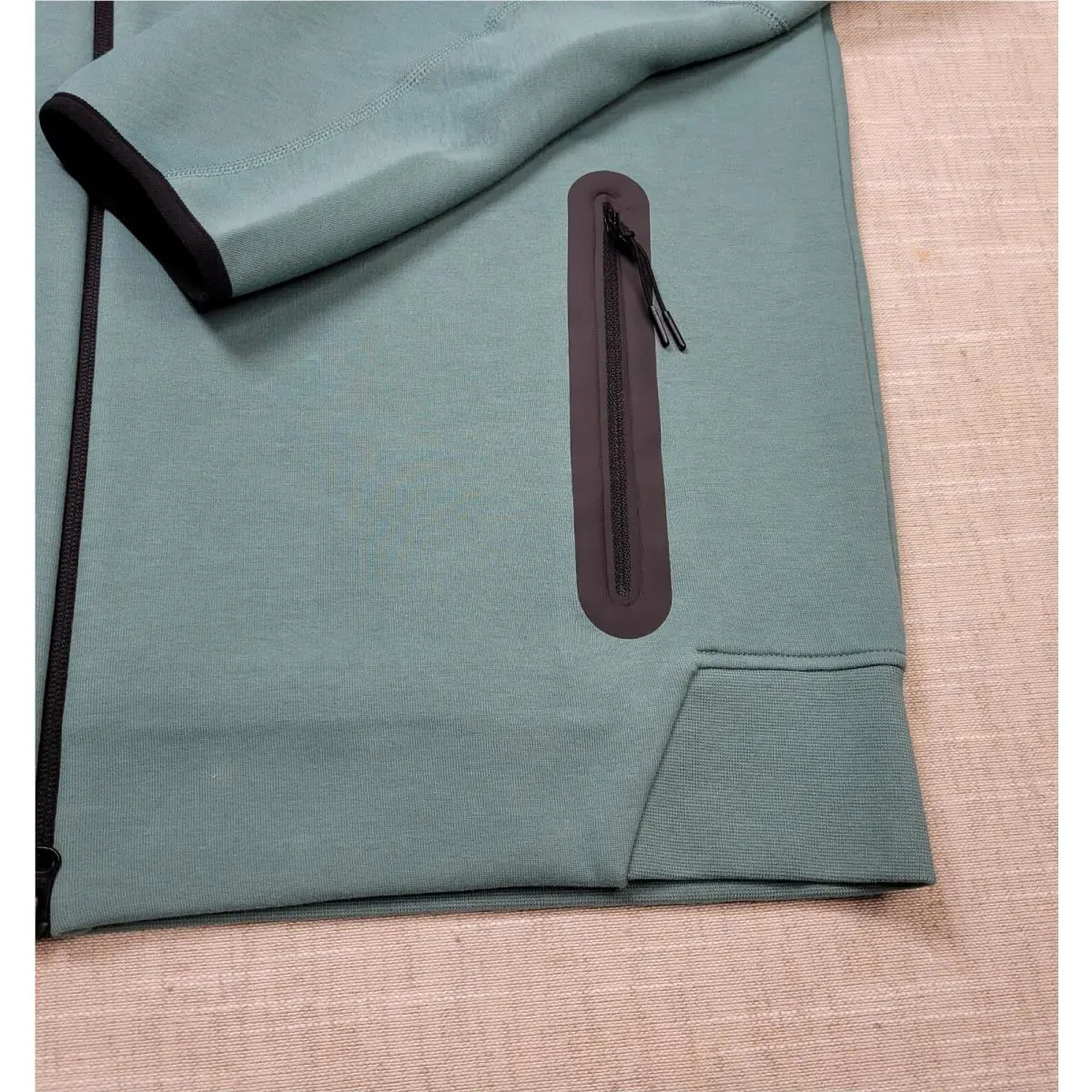Nike clothing - FB7921-361 - FB7921-361 - Green (UPC: 0197593354884) 4