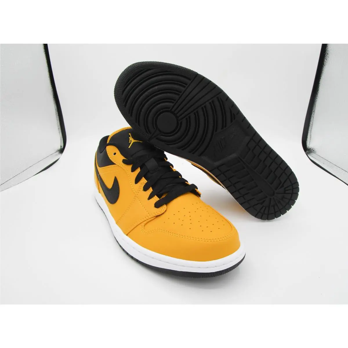 Nike shoes - Nike Air Jordan 1 - Air - 553558700 - Gold 5